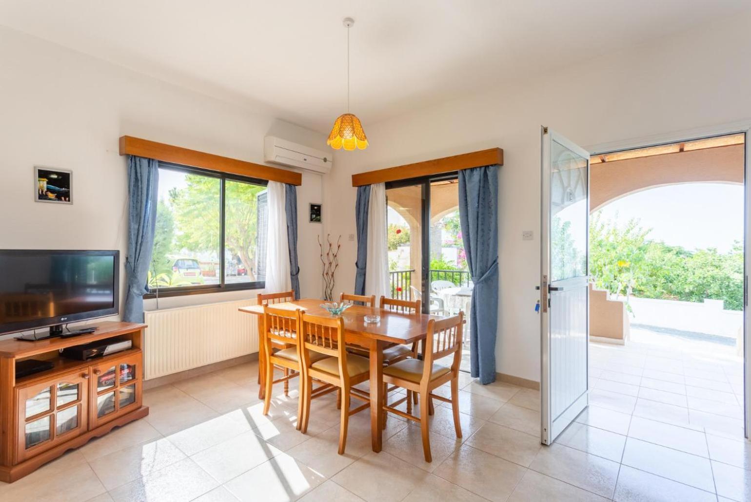 Villa Eleni Coral Bay Exterior photo