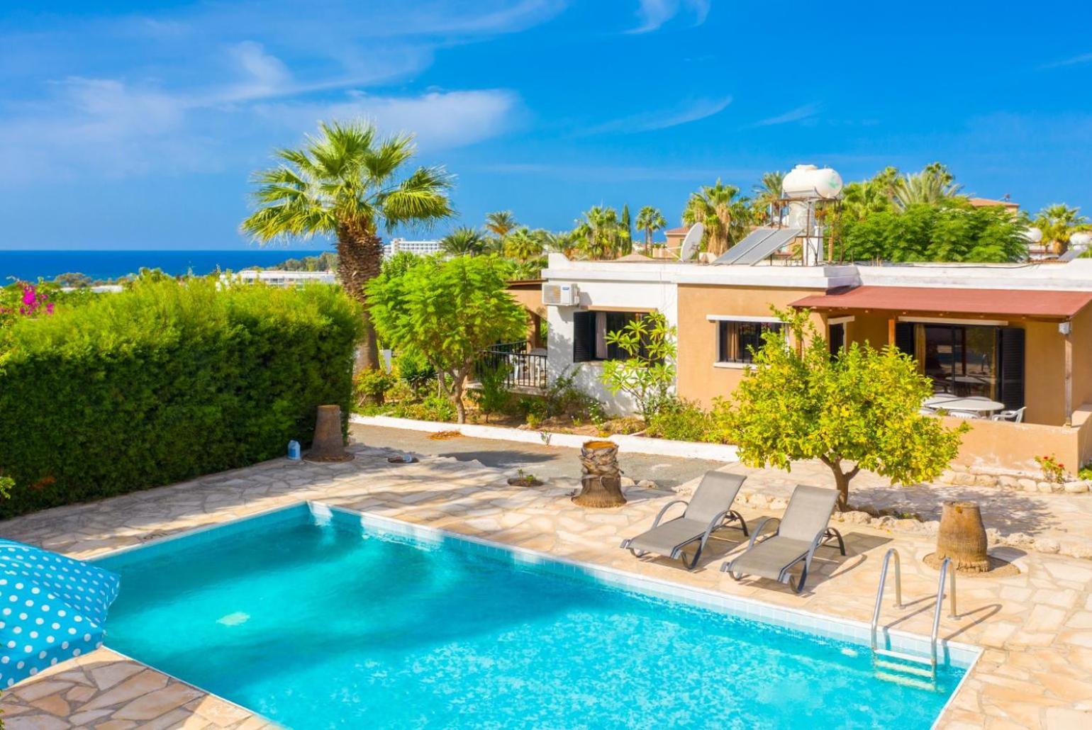 Villa Eleni Coral Bay Exterior photo